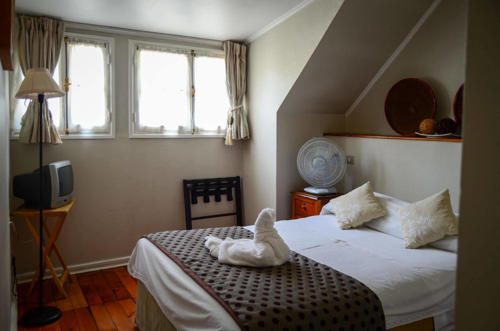 Vilafranca Petit Hotel 圣地亚哥 外观 照片