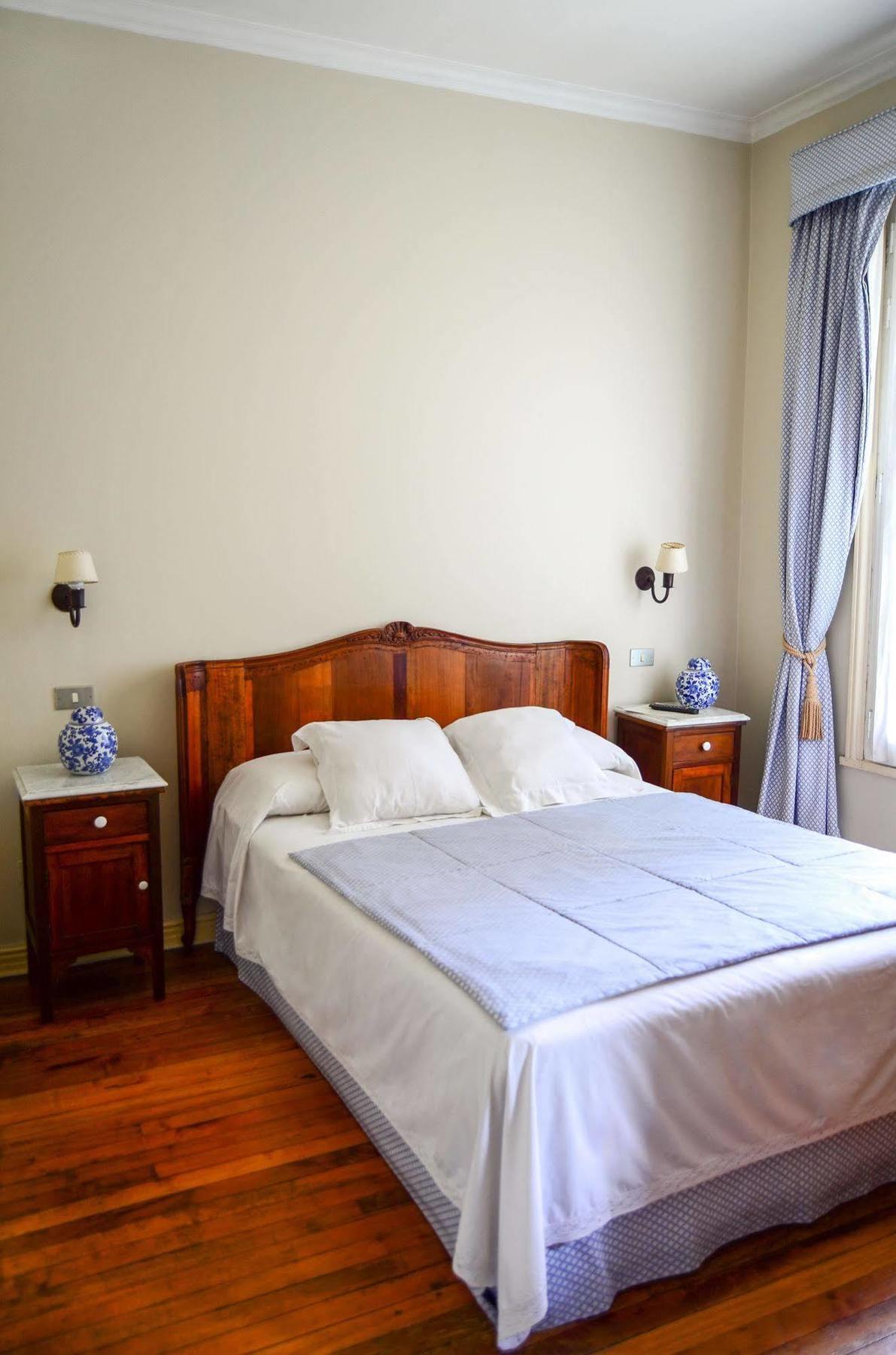 Vilafranca Petit Hotel 圣地亚哥 外观 照片