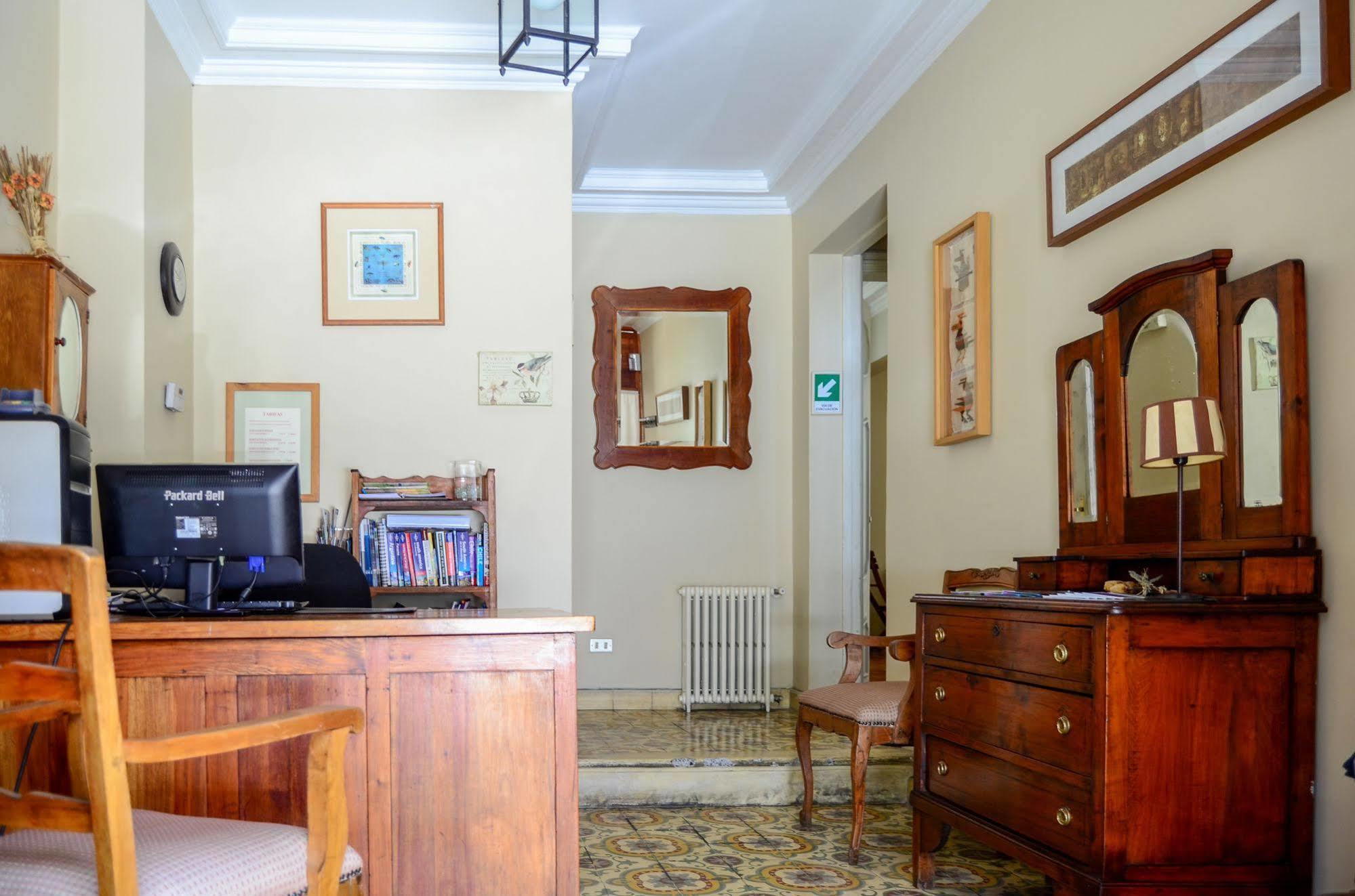 Vilafranca Petit Hotel 圣地亚哥 外观 照片